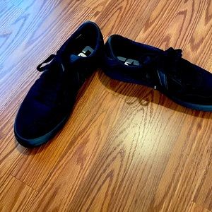 Black on Black Checkpoint Pro OX